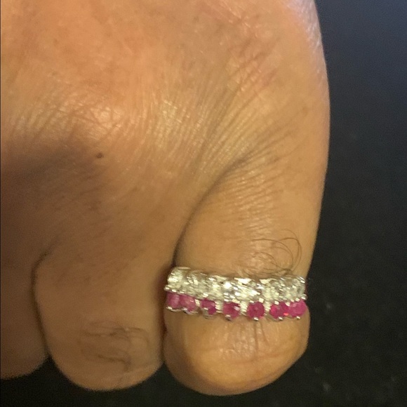Jewelry - Ring Ruby @ Topaz